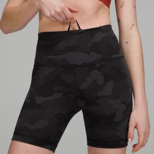 Lululemon yoga align high rise short 6” black camo